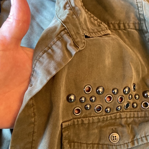 Paige button down - Picture 2 of 5